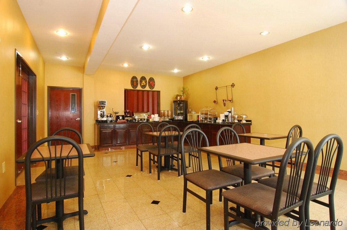 Quality Inn & Suites Buda Restaurant bilde